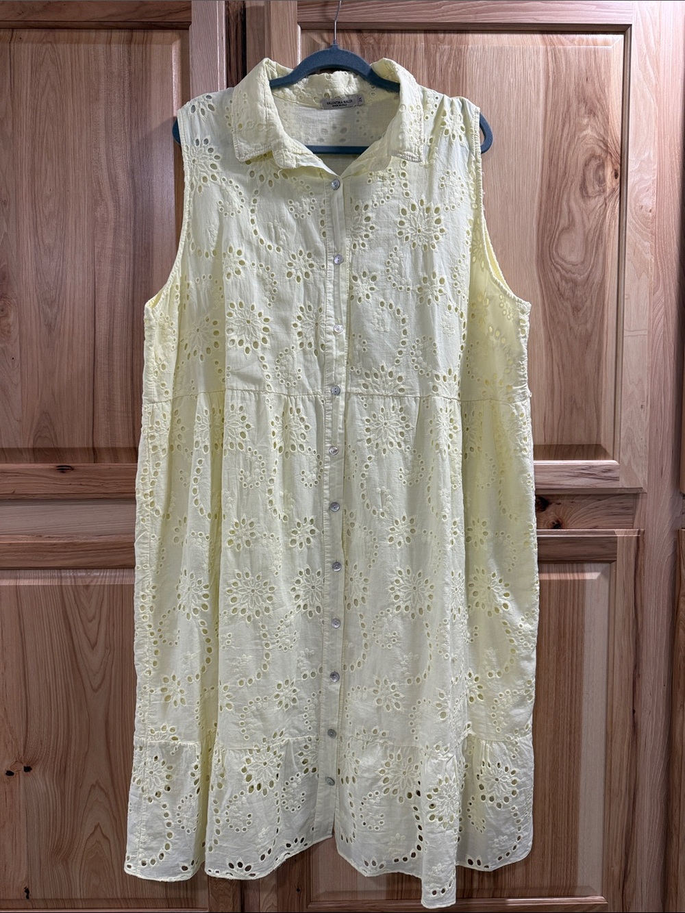Valentina Naldi Pale Yellow Button Front Eyelet Sleeveless Midi Cotton Dress 2X